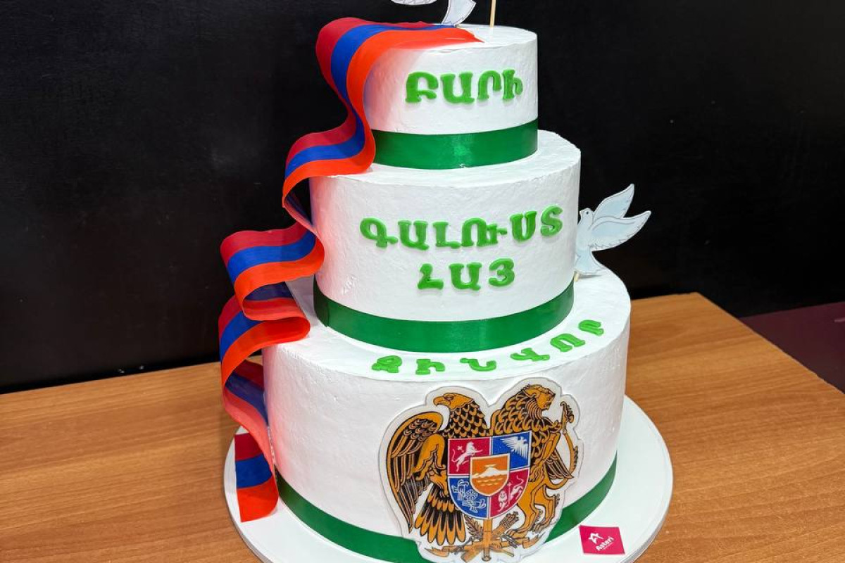 Տոնական տորթ